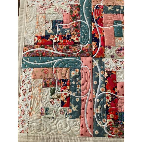 Calico Print Table Runner - Picture 3 of 6